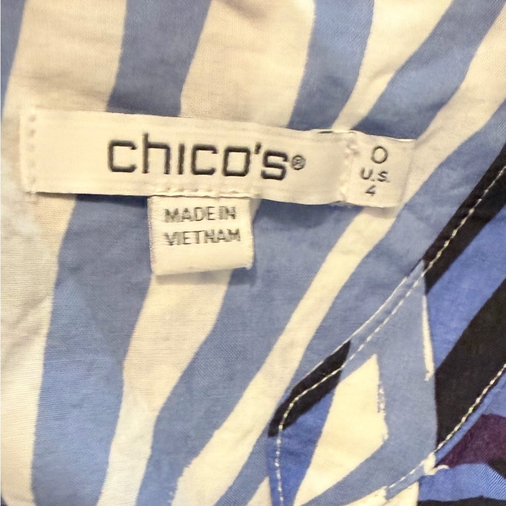 Chico’s Multicolor Tropical Print Button-Up Blouse Size 0 (US 4) - Picture 2 of 6